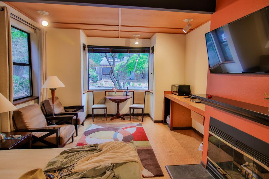 Mendocino Inn & Spa Little River Стая снимка